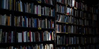 Lockdown di Natale: ecco negozi e attività che rimangono aperti