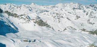 Piste sci, la Lombardia ci riprova: “negativi a Covid possano usare impianti” Piste sci, la Lombardia ci riprova: "negativi a Covid possano usare impianti"