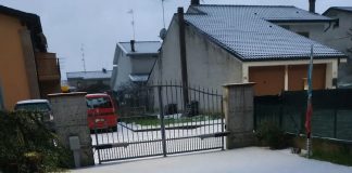 Un bianco Natale, ma per la grandine. Pioggia e vento in tutta la provincia e nel cielo compare anche l’arcobaleno
