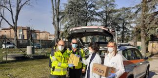 In arrivo domani a Mantova solo un terzo dei vaccini programmati: stop all’invio delle prime dosi nelle Rsa. Timori per i richiami In arrivo domani a Mantova solo un terzo dei vaccini programmati: stop all'invio delle prime dosi nelle Rsa. Timori per i richiami