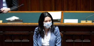 Azzolina “Lavorare uniti per il bene della scuola”