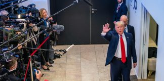 Usa, l’arrivederci di Trump “Ritorneremo, in qualche modo”