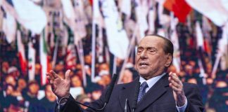 Berlusconi “O un nuovo Governo o le elezioni”