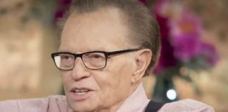 Il Covid si porta via Larry King, il “re” dei talk show Usa