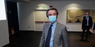 Vaccini covid, Fontana: “Anche nella fascia 40-49 in Lombardia superate  le 500mila prenotazioni” Covid, Lombardia, Fontana: "anticipate prenotazioni vaccino per over 70"