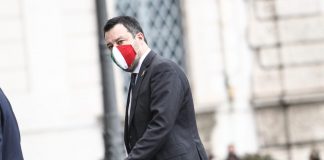 Governo, Salvini “Basta con i teatrini, tornare al voto”