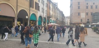 Varianti in crescita, ipotesi lockdown nei weekend Varianti i crescita, ipotesi lockdown nei week end