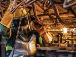 Manifattura lombarda: produzione e fatturato in crescita. Ma siderurgia e tessile restano in affanno