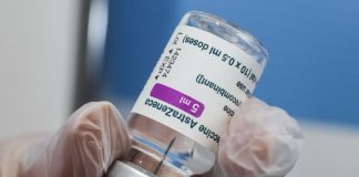 Vaccino, possibile usare Astrazeneca fino a 65 anni