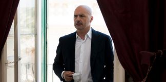 Torna Montalbano che si innamora, colpo di scena ne “Il metodo Catalanotti”. Ultimo atto? l commissario Montalbano si innamora, colpo di scena ne "Il metodo Catalanotti"