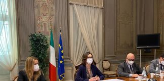 Gelmini alle Regioni “Le fasce restano, puntiamo a evitare il lockdown”