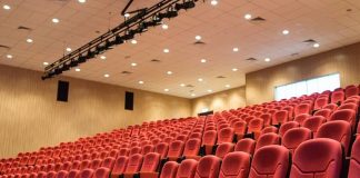 Franceschini “Il 27 marzo riaprono cinema e teatri in zona gialla.” Si ai musei aperti anche nei week end