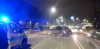 Ebbri al volante: 24enne abbatte palo della luce e 40enne distrugge tre auto in sosta