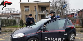 Si fanno accreditare la caparra per la vendita di un’auto, poi spariscono. Denunciati dai Cc di Castellucchio