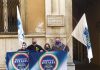 Flash mob di Fratelli d’Italia: “Italia a rischio di una bomba migratoria” Flash mob di Fratelli d'Italia: "Italia a rischio di una bomba migratoria"