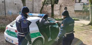 Anni di vessazioni contro gli anziani genitori: allontanato da casa 68enne mantovano