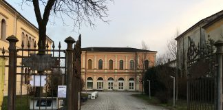 Suzzara: installato il box per la restituzione dei libri della biblioteca