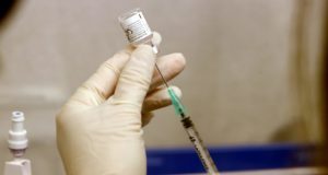 Vaccino, Figliuolo “Entro 24 ore un milione di dosi alle regioni”