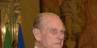 Regno Unito, è morto il principe Filippo