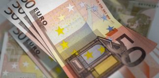Biella, facevano sparire patrimoni gestiti da Banca Sella, 4 indagati