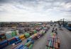 A febbraio export in calo su base annua