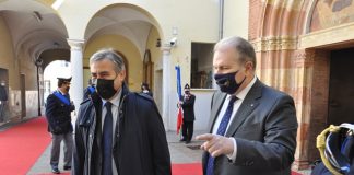 Polizia, celebrati i 169 anni. Negli ultimi 12 mesi giù furti e rapine, violenza domestica +250%