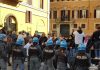 Manifestazione per le riaperture, tensione davanti alla Camera Manifestazione per le riaperture, tensione davanti alla Camera