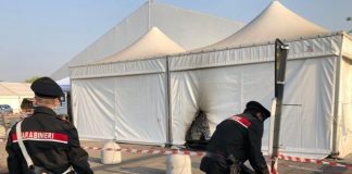 Covid, bottiglie incendiarie contro centro vaccini di Brescia