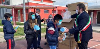 Poggio Rusco, Aimag e Drm donano borracce e mascherine agli studenti