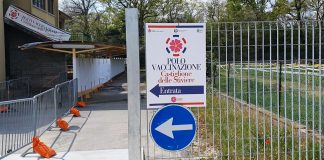 Vandali al centro vaccinale, indagini a tutto campo. Nessuna rivendicazione