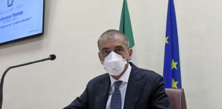 Vaccini, Costa: “Immunità di gregge a settembre, ad agosto potremo cominciare a togliere la mascherina all’aperto” Vaccini, Costa: "Immunità di gregge a settembre, ad agosto potremo cominciare a togliere la mascherina all'aperto"