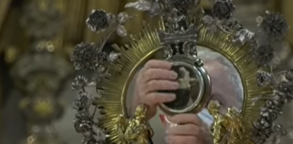 Il sangue di San Gennaro non si scioglie, è la seconda volta