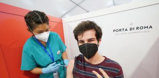 I giovani della generazione post-covid “Sì al vaccino, basta Dad”