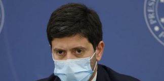 Speranza “Quarantena 5 giorni con tampone per arrivi da Gb”