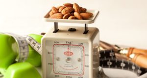 Diete estive, le mandorle alleate della linea