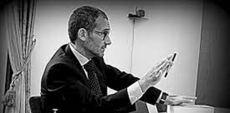 Covid, il costituzionalista Celotto: “Green pass è costituzionalmente corretto, non discriminatorio”