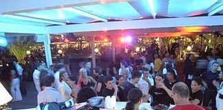 Via libera del Cdm a dl che allenta maglie spazi cultura, riaprono discoteche