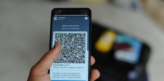 La segnalazione di Pani (ex Dg Aifa): “Il mio vaccino americano non vale in Italia”