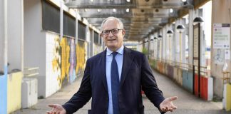 Roma, Gualtieri: “Conte un amico, ma Raggi insostenibile”