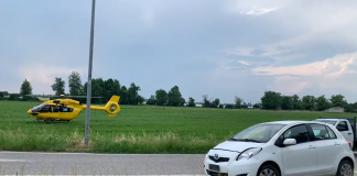 Scontro auto-moto alla rotatoria di Goito: grave un centauro di 60 anni