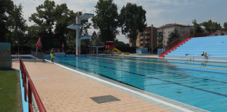 Ancora furti alla piscina Dugoni. E all’esterno spariscono le biciclette