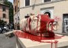 Roma, statua porchetta vandalizzata: verrà restaurata