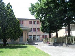 Mantova, tentato furto alla Bertazzolo: ignoti provano a forzare una porta, poi scappano