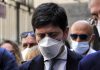 Mascherine, Speranza: “Da oggi libertà in più, ma attenzione”