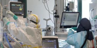 Covid oggi Italia, 389 contagi e 28 morti: bollettino 28 giugno Covid, "ricoverati non vaccinati". Il medico no vax in terapia intensiva "Non vaccinarmi l'errore più grande della mia vita"