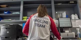 Variante Delta, esperti Usa: “Vaccinare over 12, miocarditi rare e virus corre”