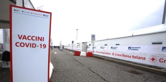 Mix vaccini, Gismondo: “Facendolo non sarei tranquilla”