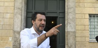 Carceri, Salvini “Chi sbaglia paga ma agenti non sono tutti macellai”