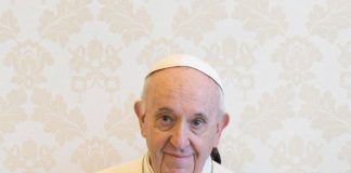 Papa lascia il Policlinico Gemelli