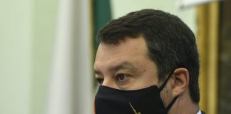 Voli di Stato, archiviato il procedimento su Salvini